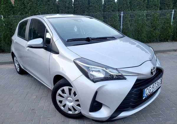 Toyota Yaris cena 38500 przebieg: 120292, rok produkcji 2017 z Biskupiec małe 106